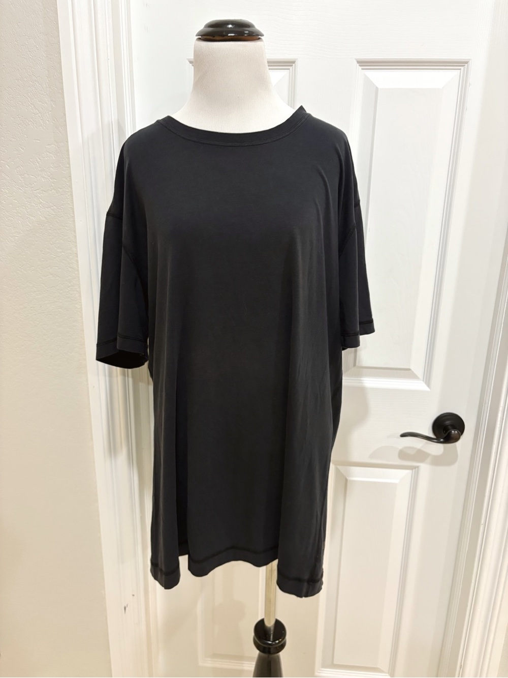 Lululemon Men’s Classic Black Crew Neck T-Shirt Size XXL